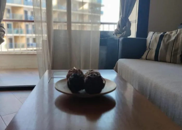 Coqueto Apartamento En Puerto Marina Con Piscina
