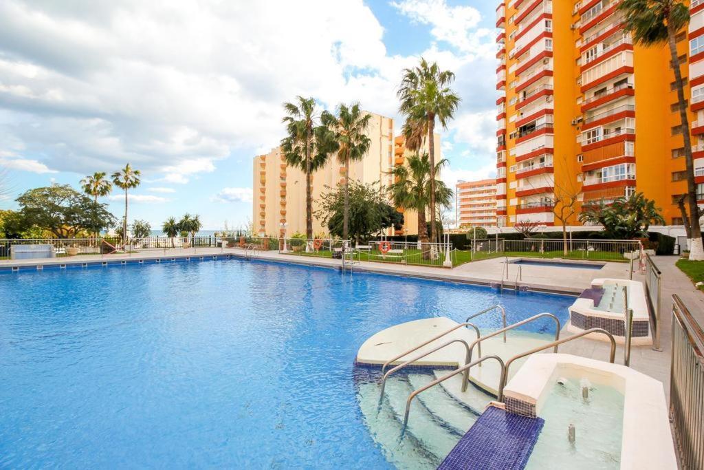Coqueto En Puerto Marina Con Piscina Apartment Benalmadena